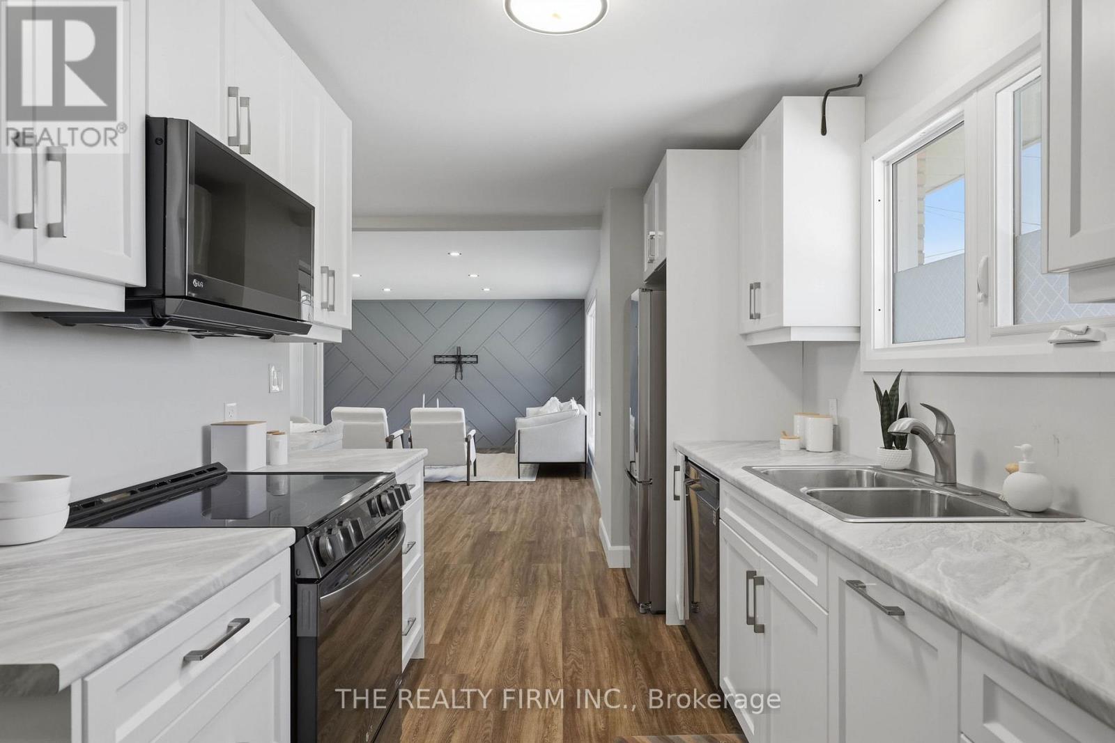 234 West Street, Central Elgin, Ontario  N0L 1B0 - Photo 10 - X13643552