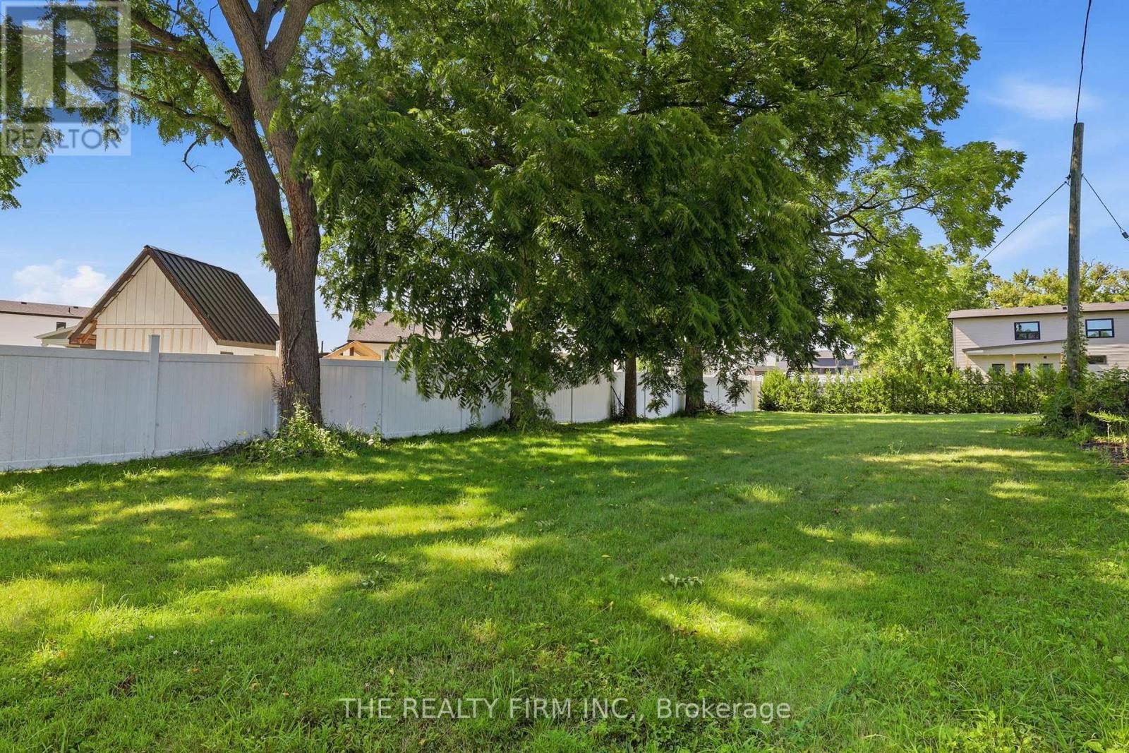 234 West Street, Central Elgin, Ontario  N0L 1B0 - Photo 35 - X13643552