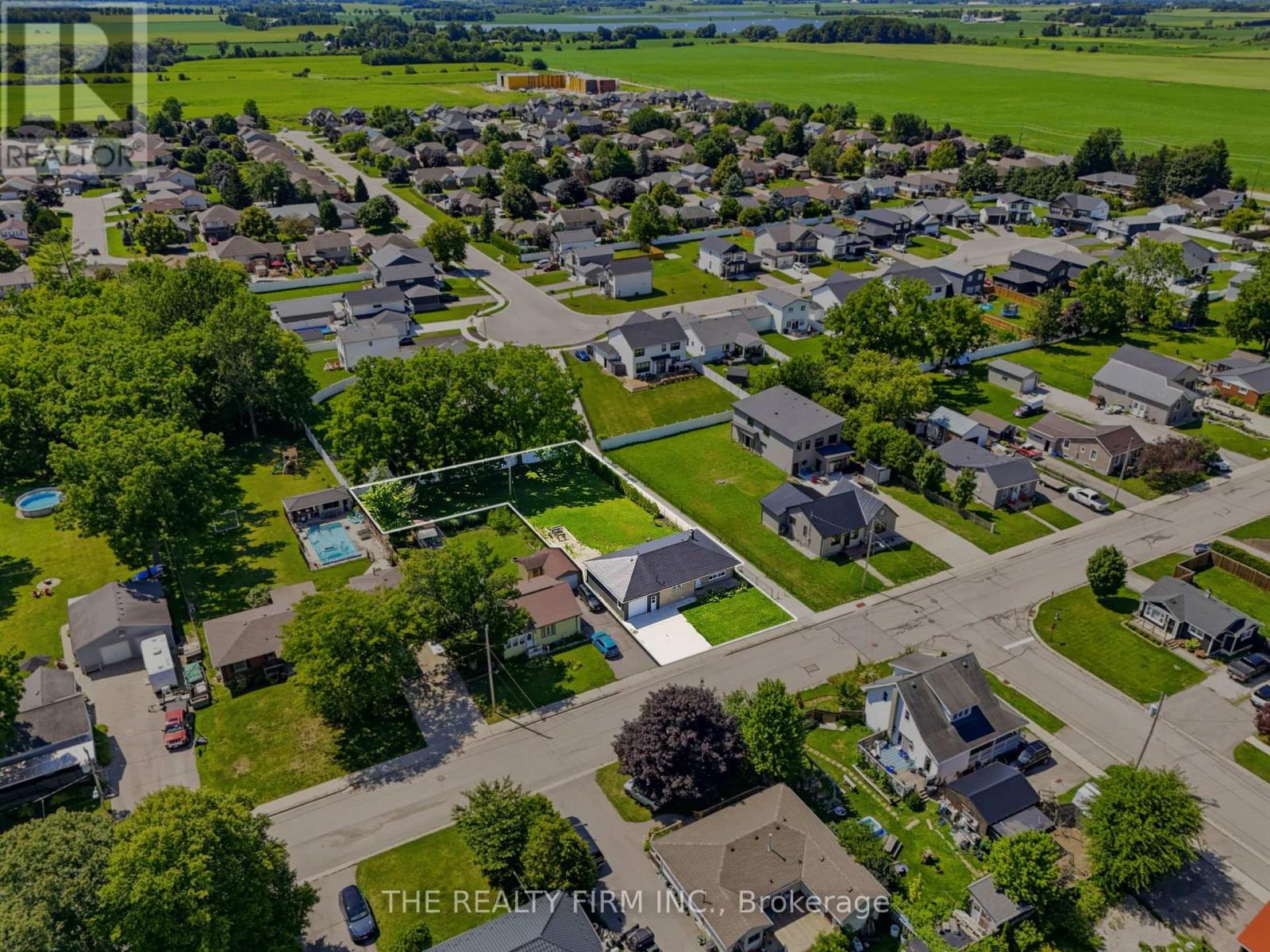 234 West Street, Central Elgin, Ontario  N0L 1B0 - Photo 37 - X13643552