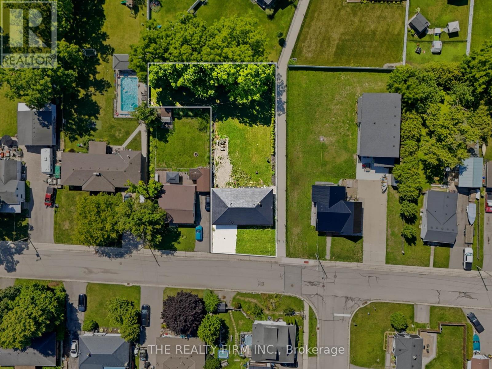 234 West Street, Central Elgin, Ontario  N0L 1B0 - Photo 38 - X13643552