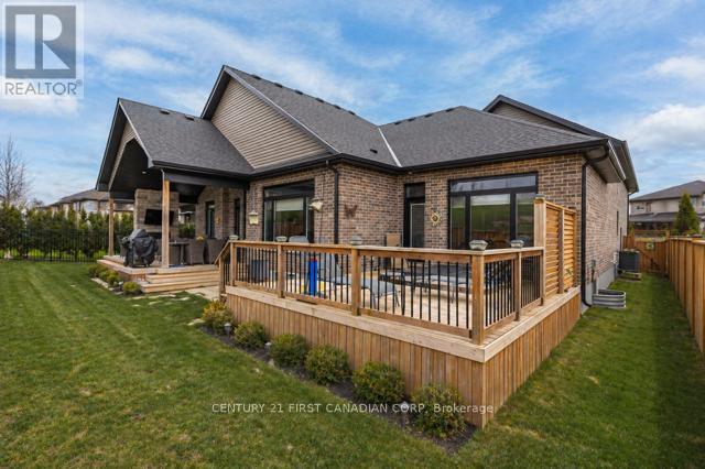 941 Longworth Road, London South, Ontario  N6K 0C9 - Photo 37 - X13643680