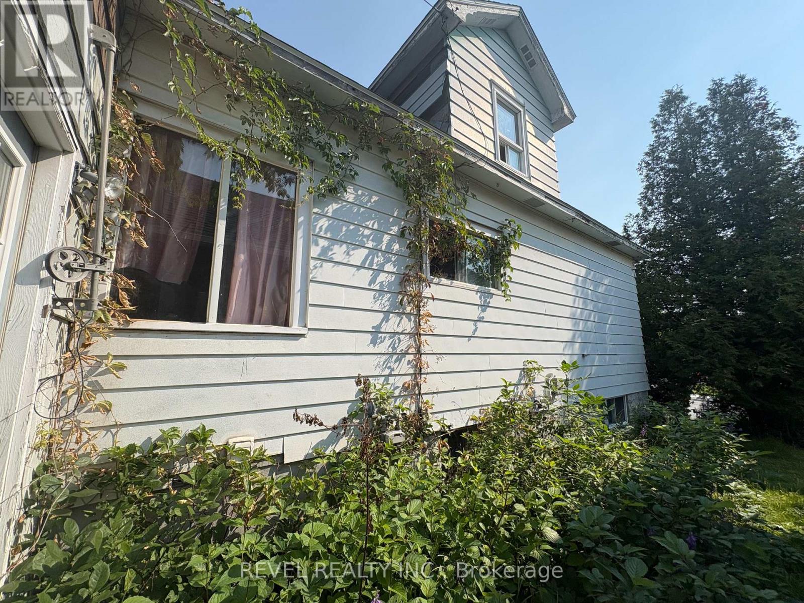 46 Charles Street, Timmins, Ontario  P4N 5C3 - Photo 3 - T13643620