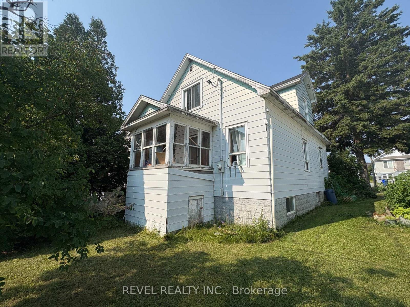 46 Charles Street, Timmins, Ontario  P4N 5C3 - Photo 4 - T13643620