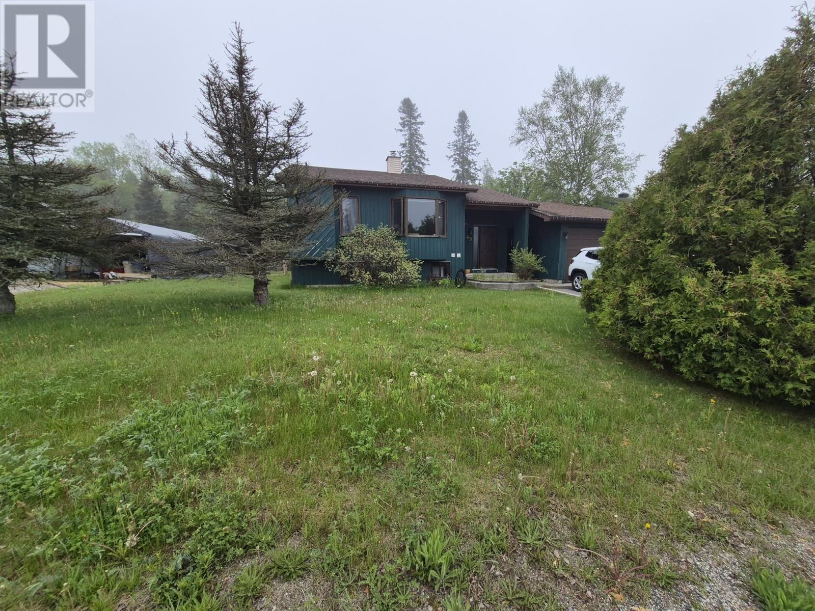 45 Hemlo Drive, Marathon, Ontario  P0T 2E0 - Photo 2 - TB2601649
