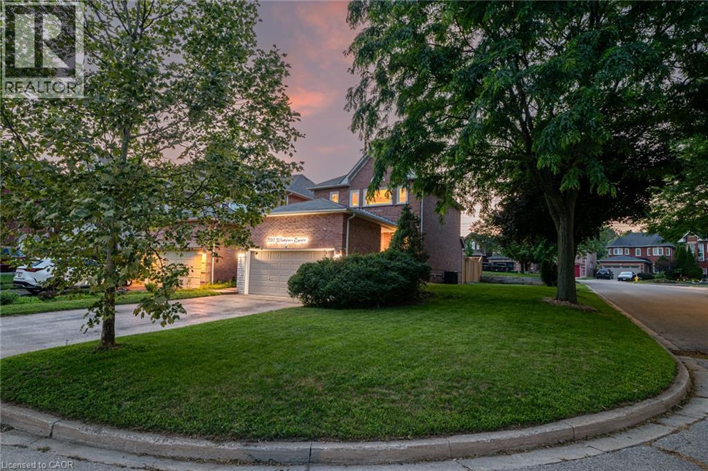 1190 WINDGROVE Square, Pickering, Ontario