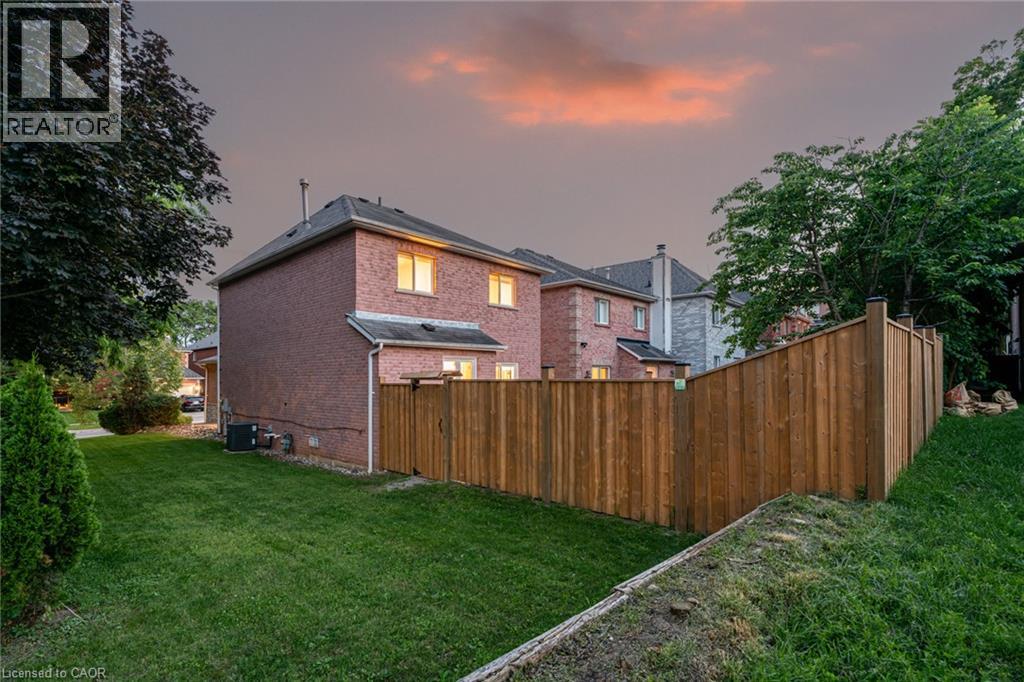 1190 Windgrove Square, Pickering, Ontario  L1X 2S5 - Photo 25 - 40848912