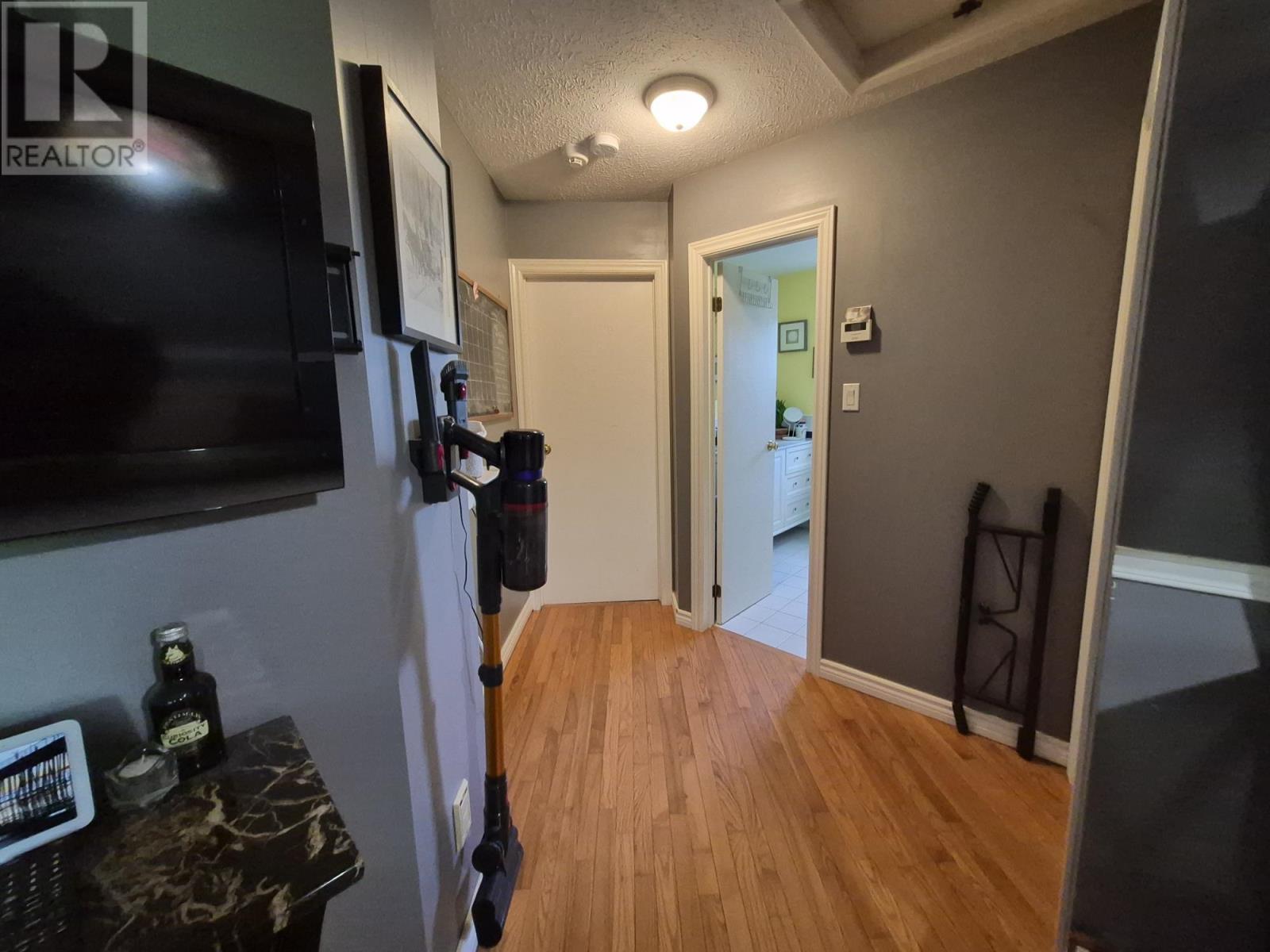 45 Hemlo Drive, Marathon, Ontario  P0T 2E0 - Photo 9 - TB2601649
