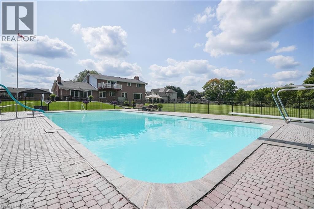 10 Azalea Court, Stoney Creek, Ontario  L8J 1K4 - Photo 43 - 40852666