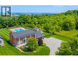 10 AZALEA Court, stoney creek, Ontario