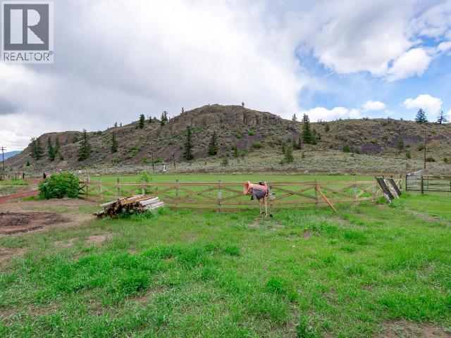 5208 Trans Canada Highway, Kamloops, British Columbia  V1S 2A5 - Photo 9 - 10396380