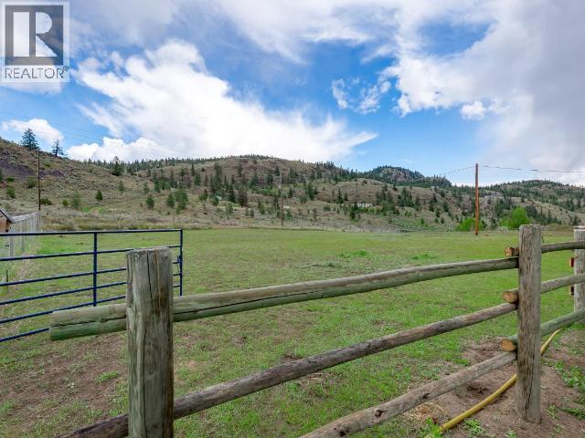 5208 Trans Canada Highway, Kamloops, British Columbia  V1S 2A5 - Photo 38 - 10396380