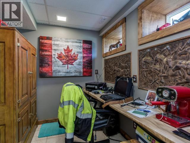 5208 Trans Canada Highway, Kamloops, British Columbia  V1S 2A5 - Photo 24 - 10396380