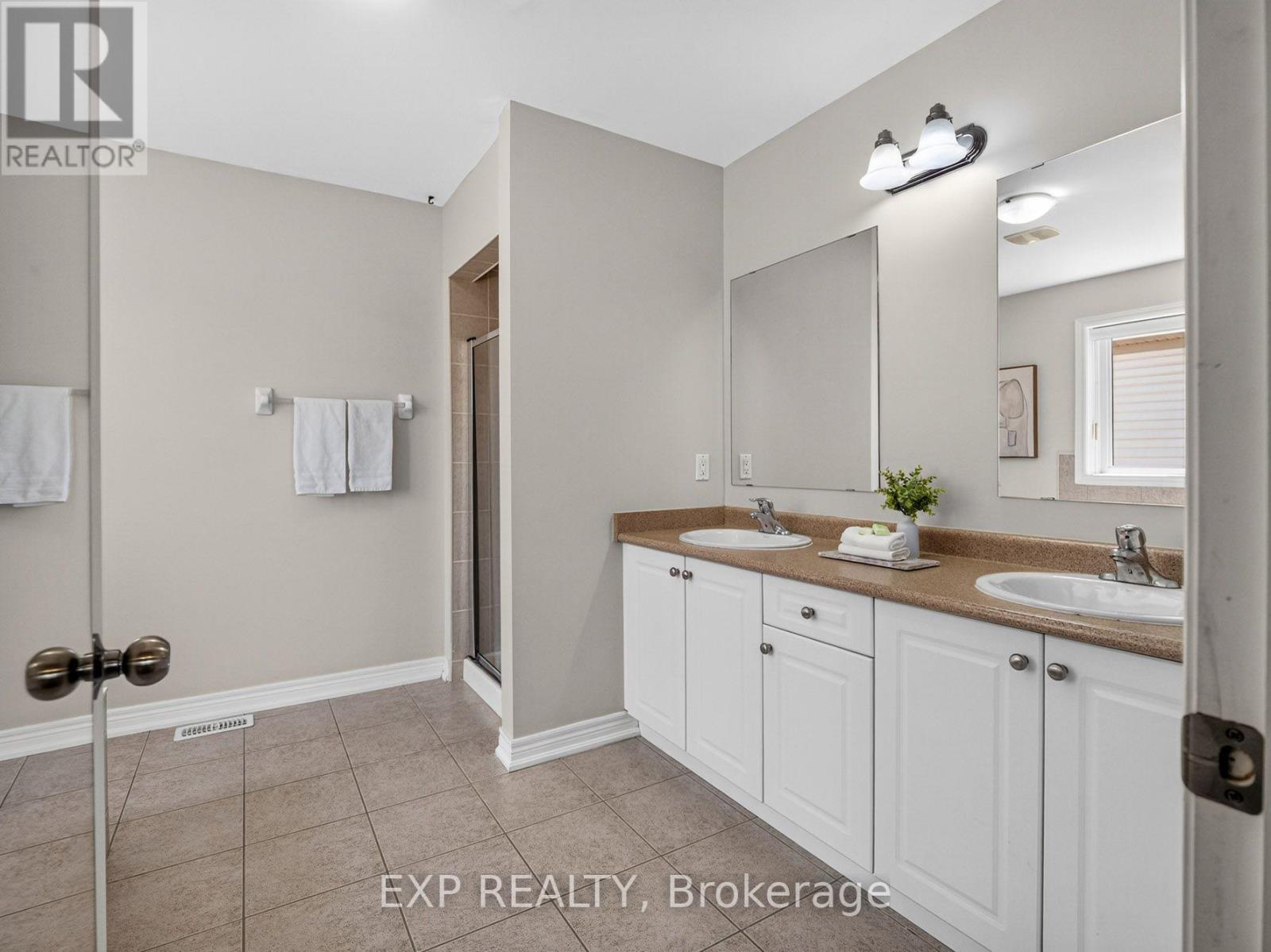 6560 St. Michael Avenue, Niagara Falls, Ontario  L2H 2Z4 - Photo 25 - X13643622