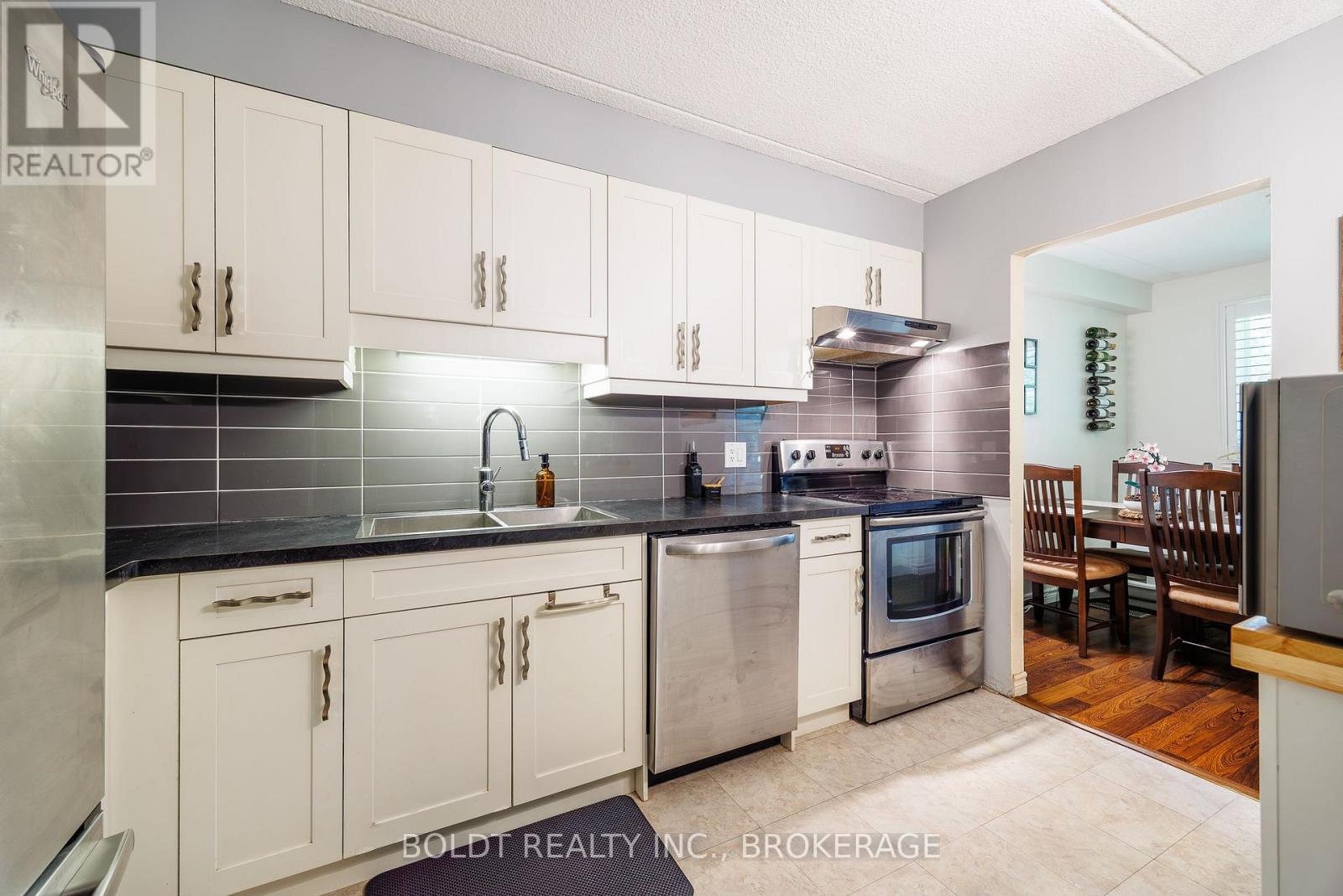 210 - 6 Westlake Lane, St. Catharines, Ontario  L2N 5S3 - Photo 6 - X13643668