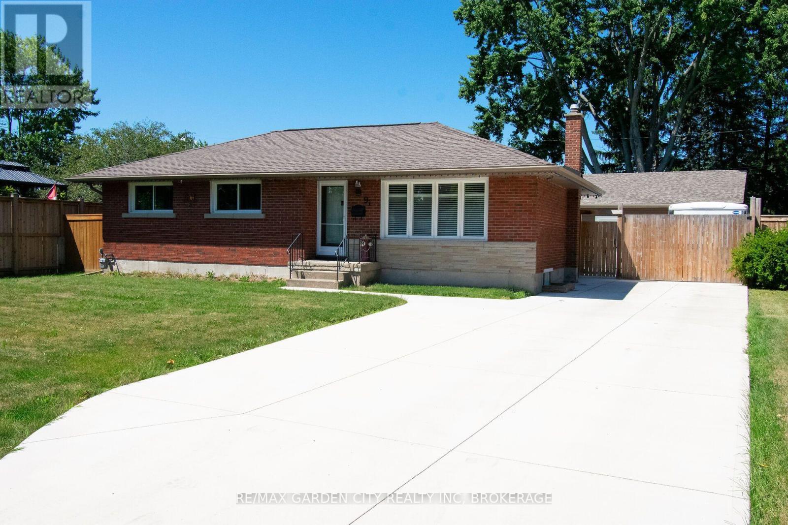 91 CRESCENT DRIVE, Welland, Ontario