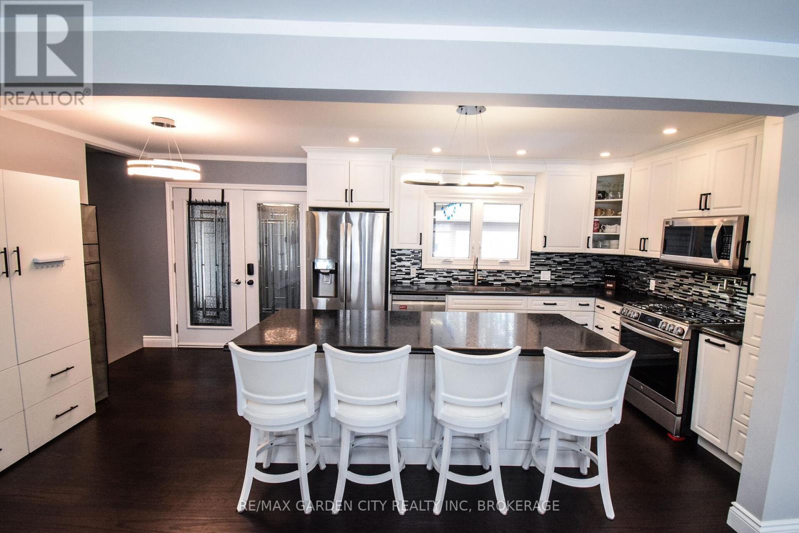 91 Crescent Drive, Welland, Ontario  L3B 2X4 - Photo 5 - X13643672
