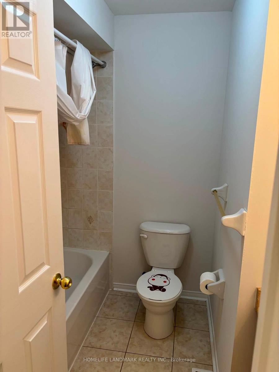 47 Seven Oaks Street, Whitby, Ontario  L1R 0C2 - Photo 5 - E13642592