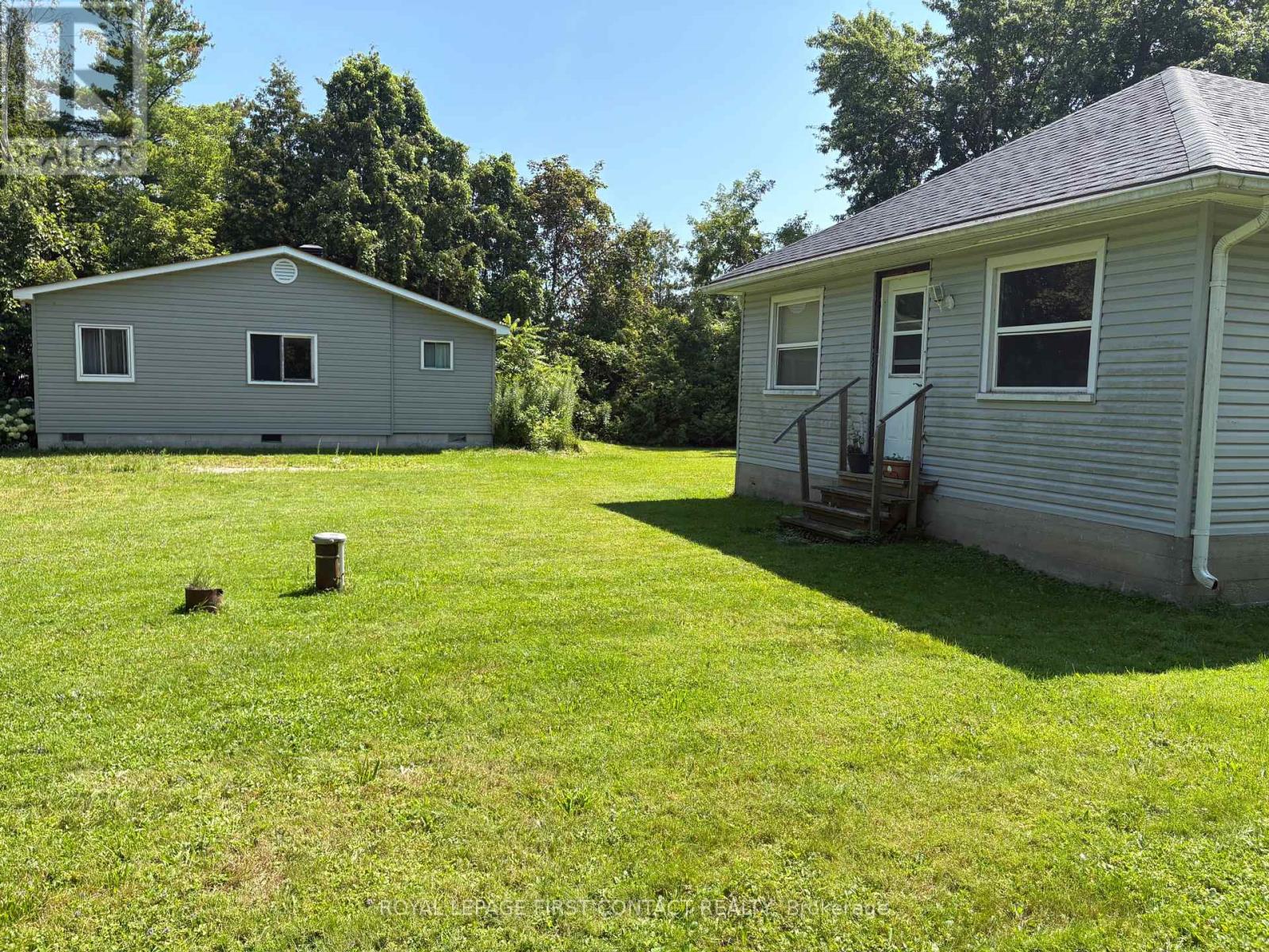 691 6th Line, Innisfil, Ontario L9S 4P9 - Photo 3 - N13607906