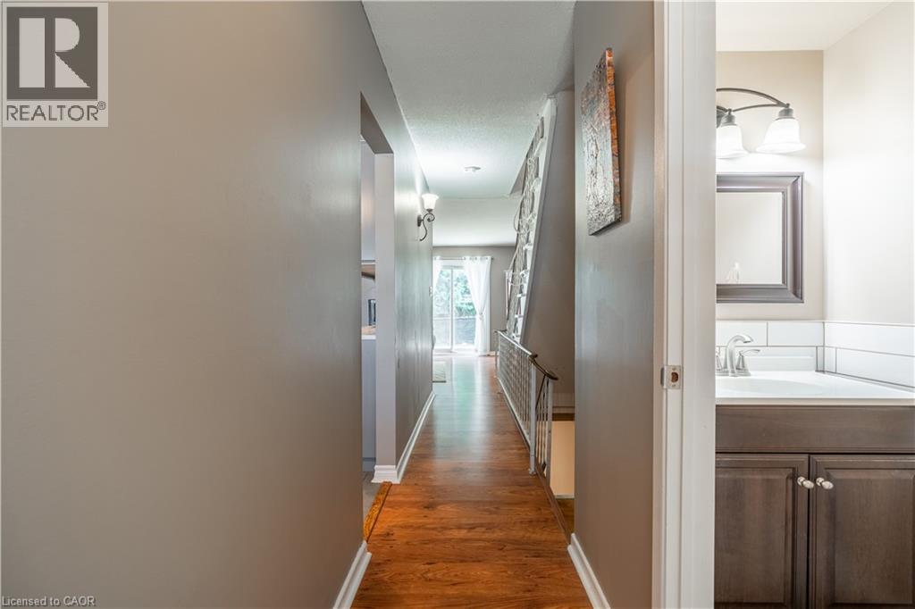 54 Kinross Street, Caledonia, Ontario  N3W 1K1 - Photo 3 - 40853757
