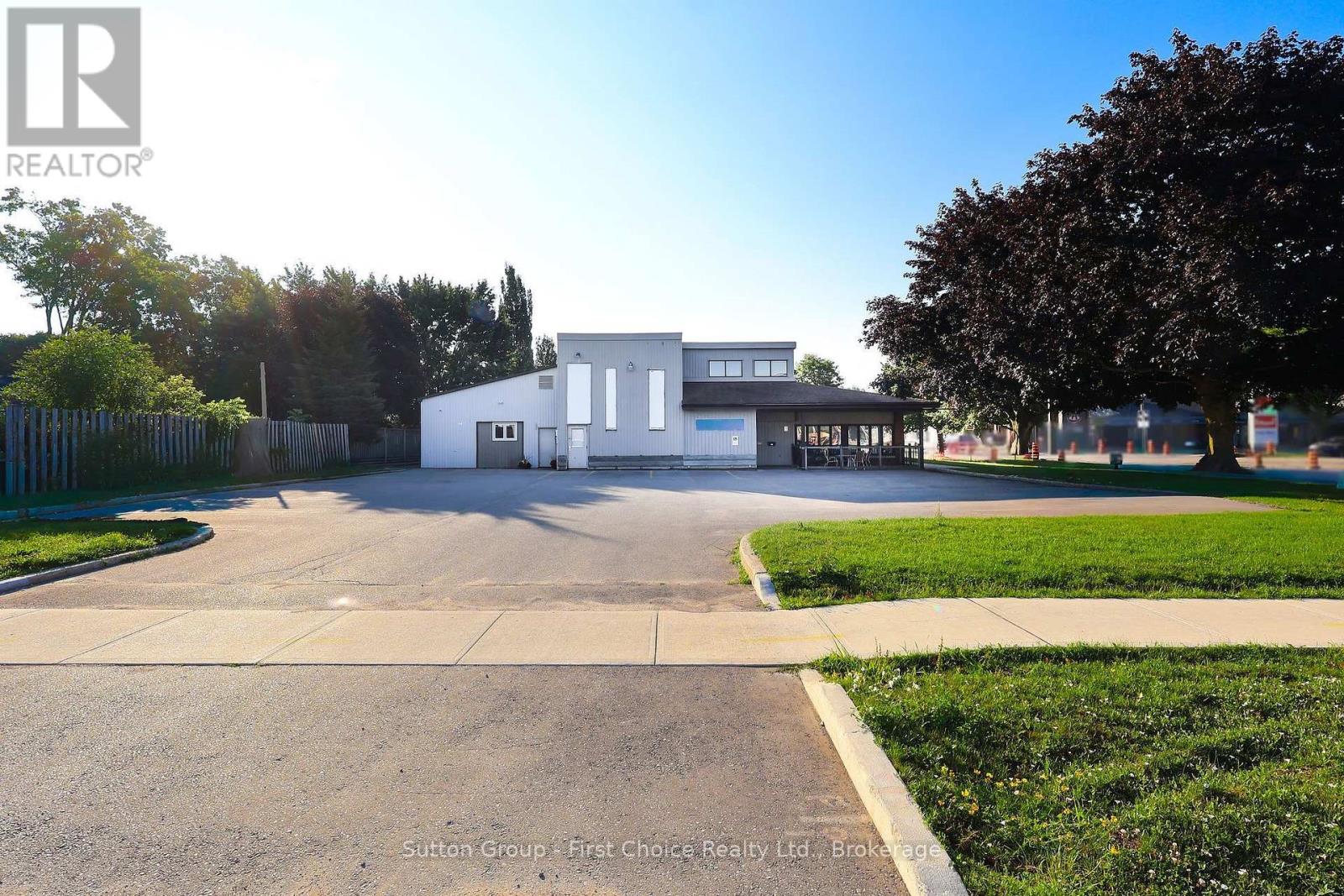 400 Huron Street, Stratford, Ontario  N5A 5T5 - Photo 4 - X13643566