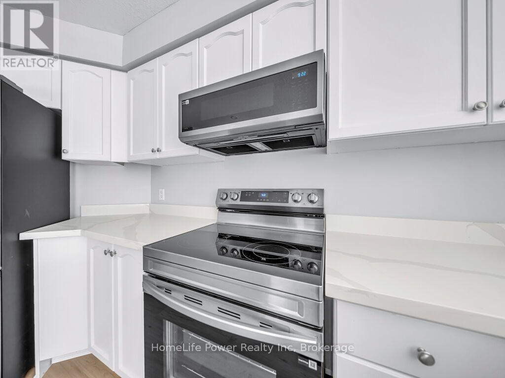 39 Reistview Street, Kitchener, Ontario  N2E 4H3 - Photo 11 - X13643610