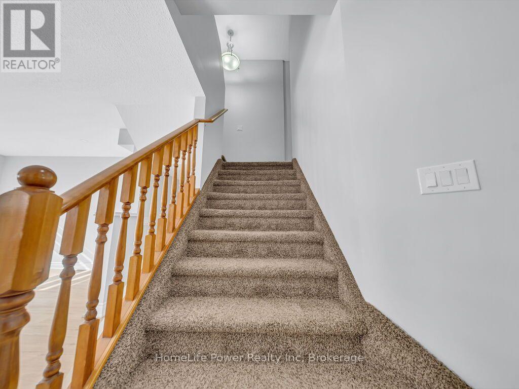 39 Reistview Street, Kitchener, Ontario  N2E 4H3 - Photo 15 - X13643610