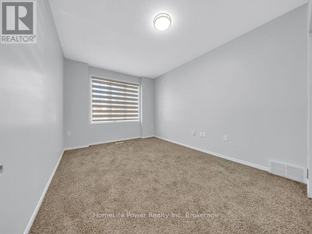39 Reistview Street, Kitchener, Ontario  N2E 4H3 - Photo 16 - X13643610