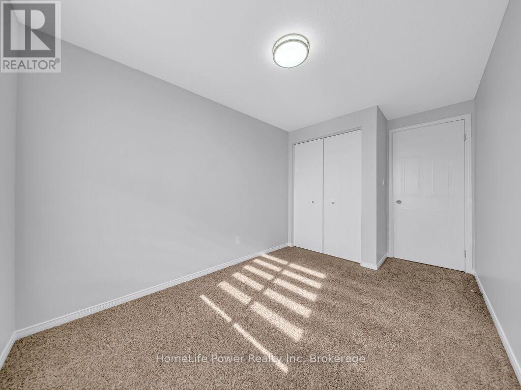 39 Reistview Street, Kitchener, Ontario  N2E 4H3 - Photo 20 - X13643610