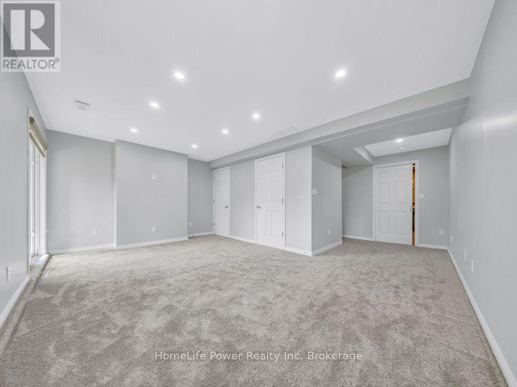 39 Reistview Street, Kitchener, Ontario  N2E 4H3 - Photo 29 - X13643610