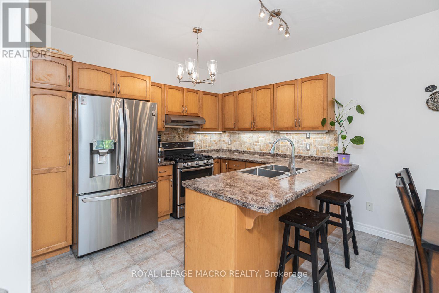 102 Willow Lane, Grimsby, Ontario  L3M 5P7 - Photo 17 - X13616466