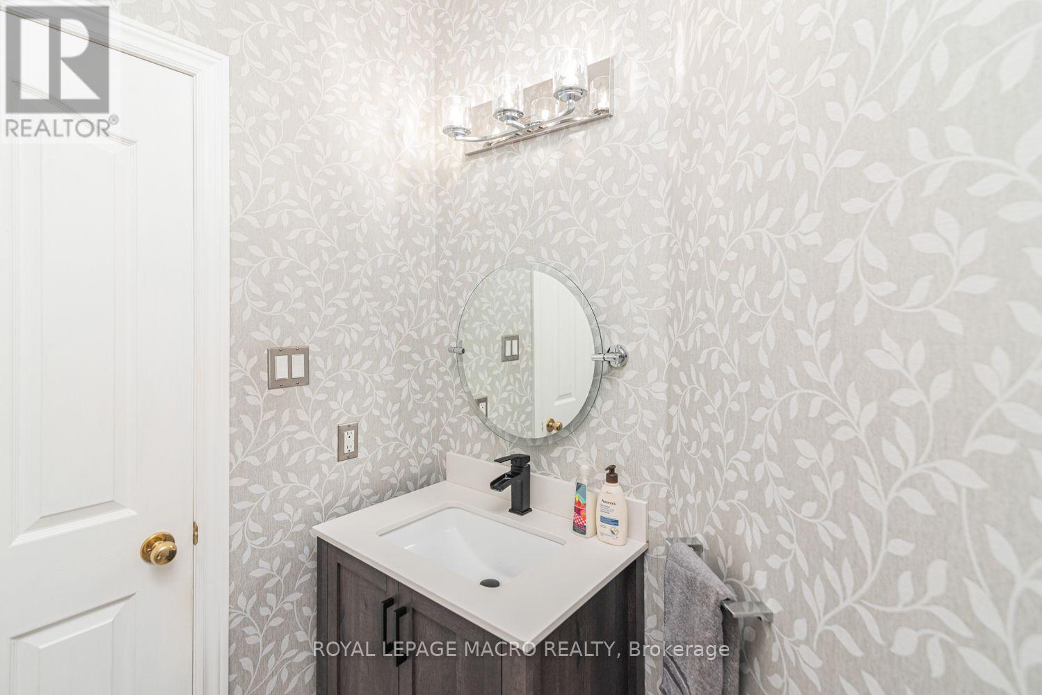 102 Willow Lane, Grimsby, Ontario  L3M 5P7 - Photo 18 - X13616466