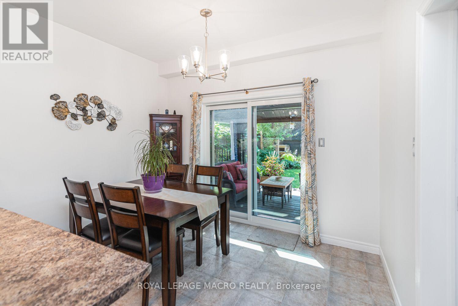 102 Willow Lane, Grimsby, Ontario  L3M 5P7 - Photo 12 - X13616466
