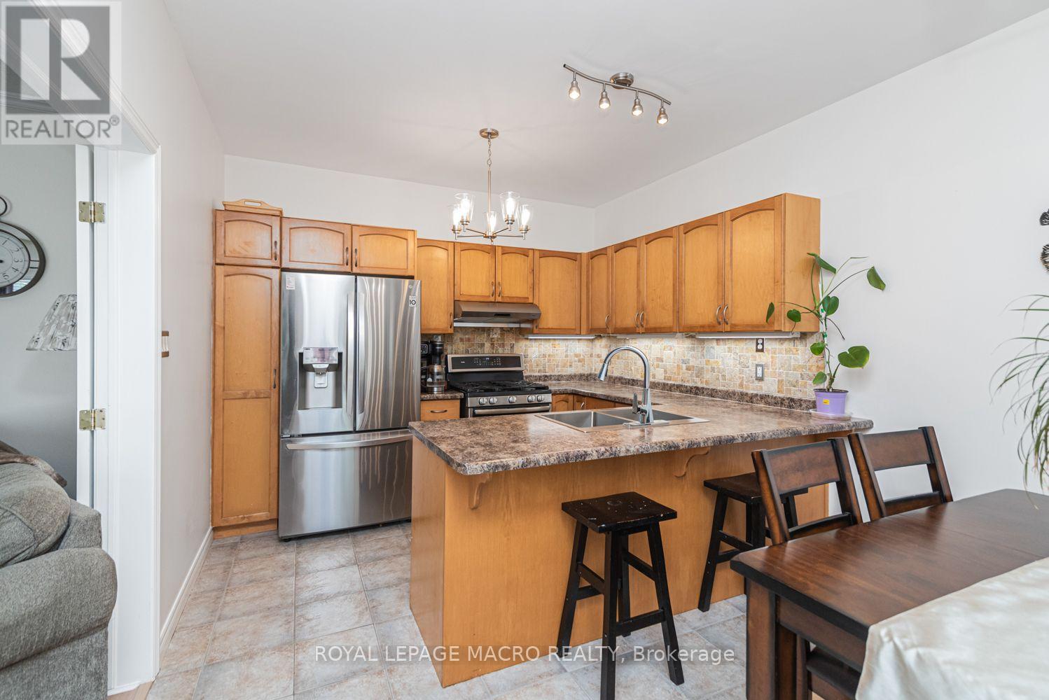 102 Willow Lane, Grimsby, Ontario  L3M 5P7 - Photo 16 - X13616466