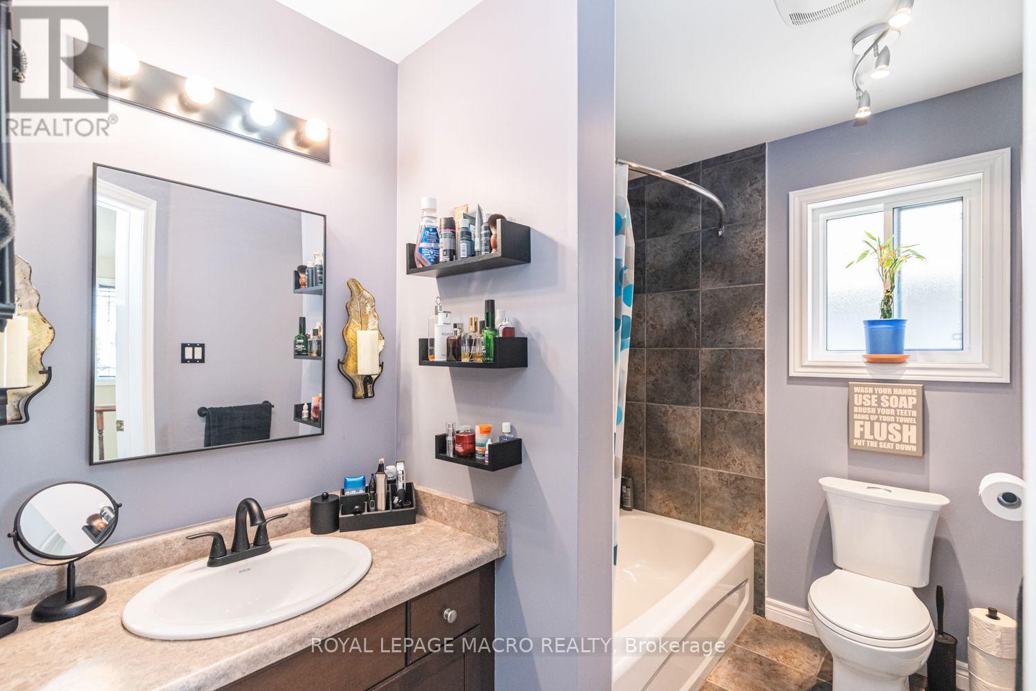 102 Willow Lane, Grimsby, Ontario  L3M 5P7 - Photo 32 - X13616466