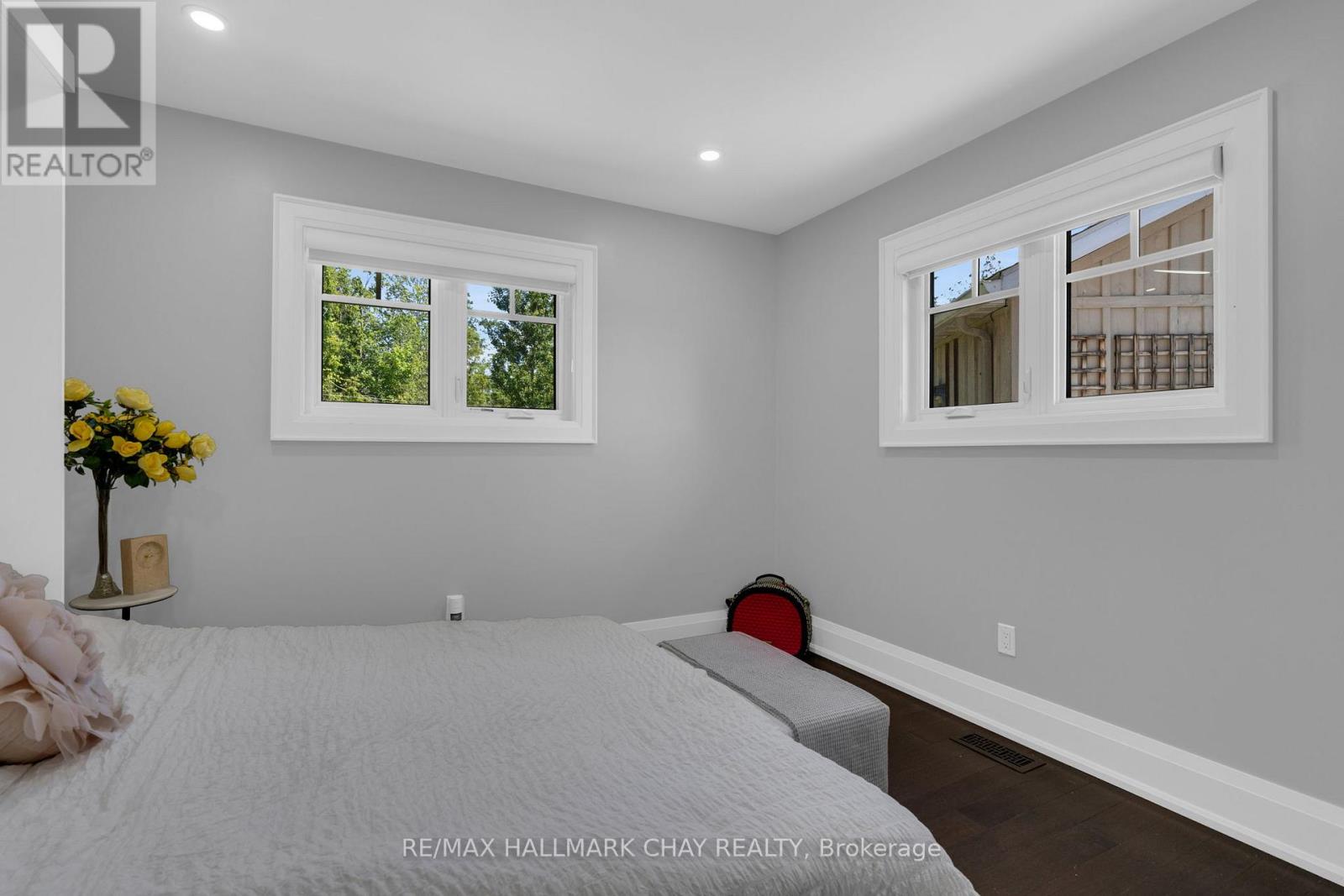 20 Dorothys Drive, Oro-Medonte, Ontario  L0L 1T0 - Photo 15 - S13492106