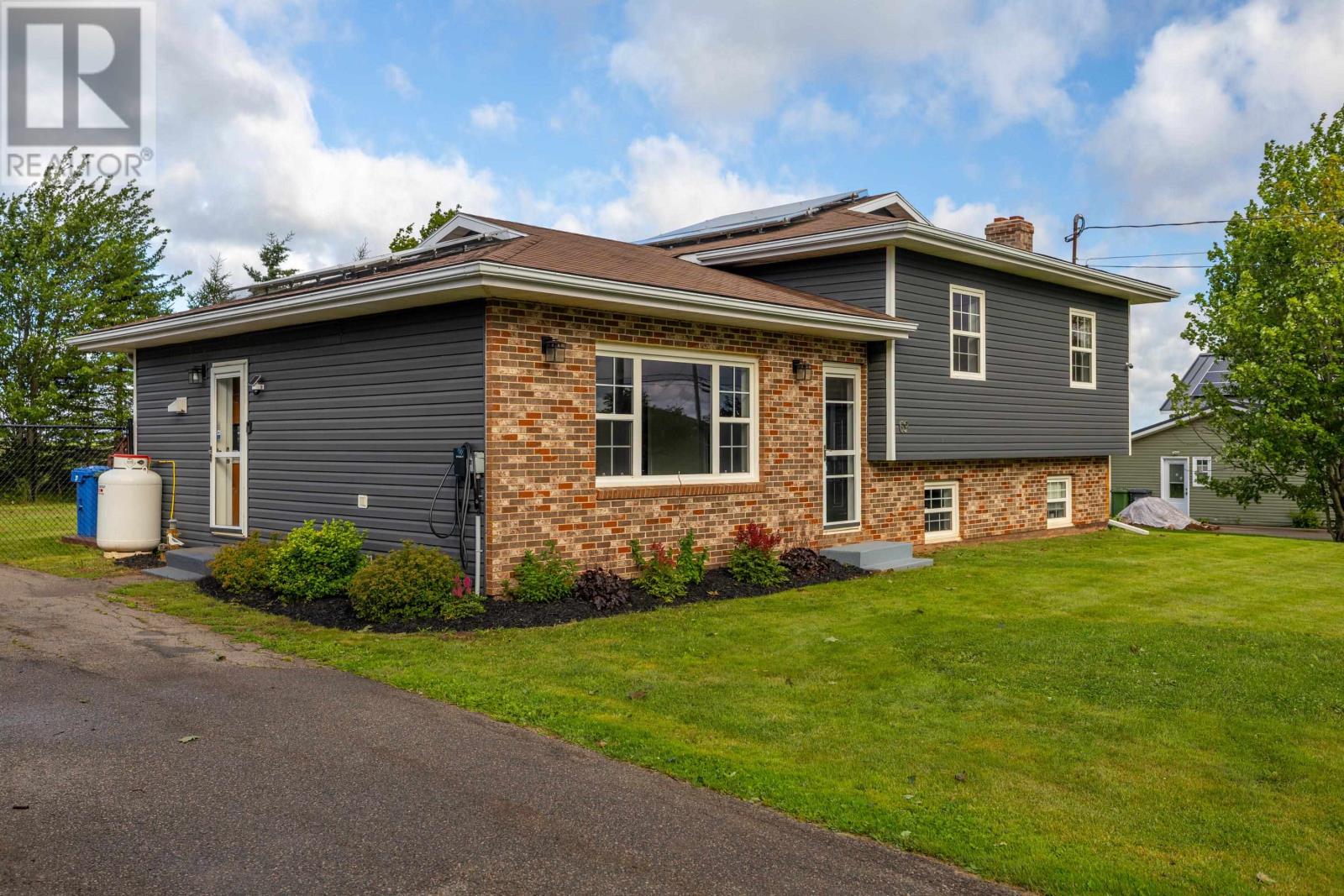 69 Mount Herbert Road, Stratford, Prince Edward Island  C1B 2S3 - Photo 5 - 202619735