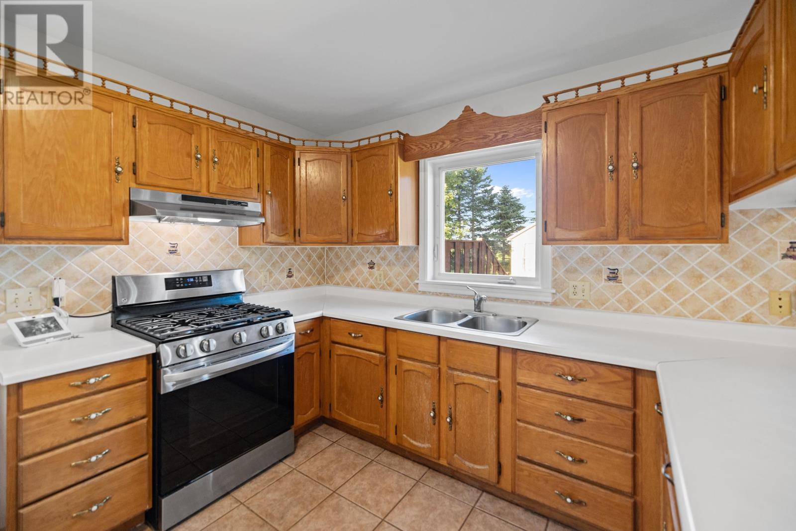 69 Mount Herbert Road, Stratford, Prince Edward Island  C1B 2S3 - Photo 8 - 202619735