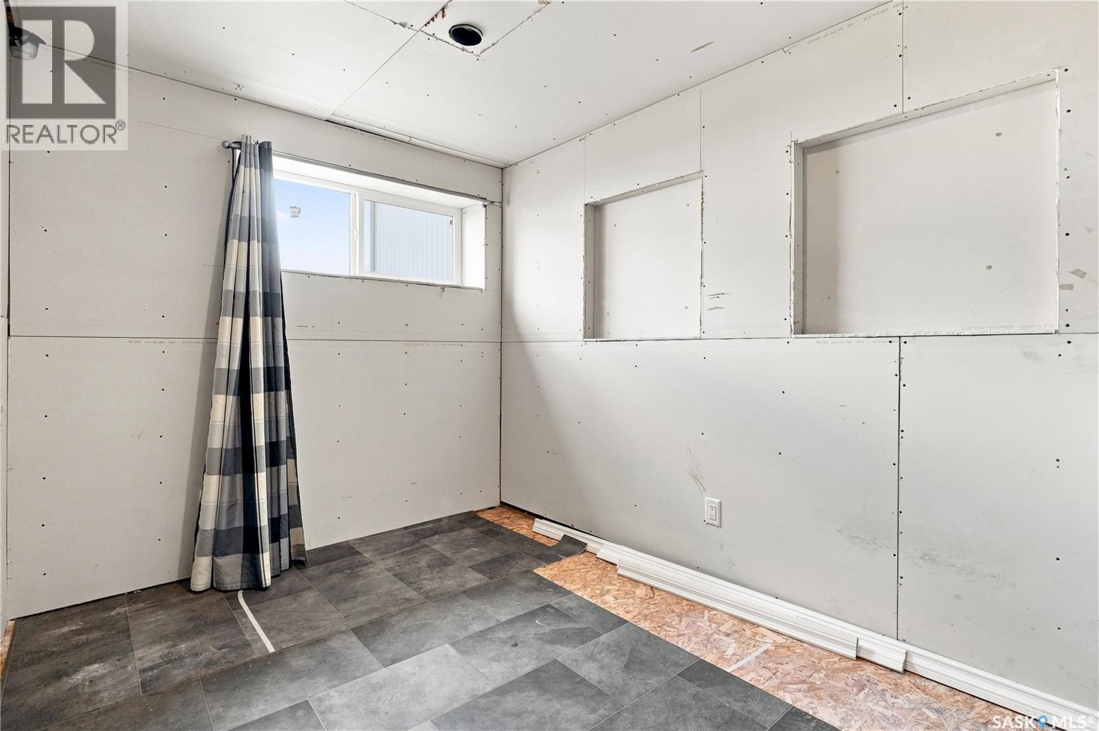 5540 Prefontaine Avenue, Regina, Saskatchewan  S4W 0M8 - Photo 35 - SK044725