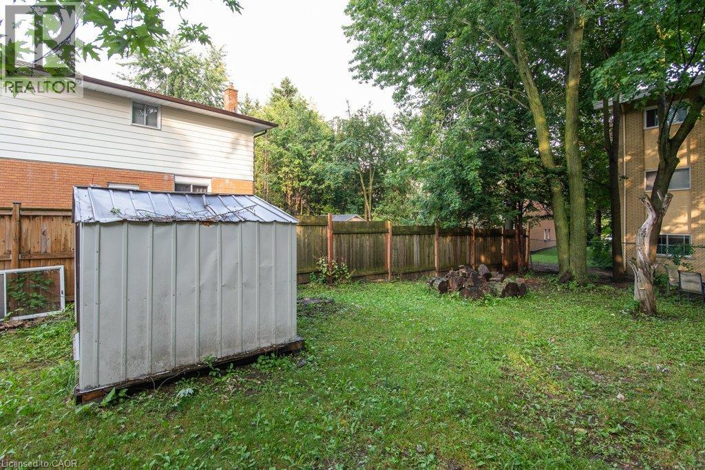 185 Cedarvale Crescent Unit# A, Waterloo, Ontario  N2L 4T3 - Photo 40 - 40850502