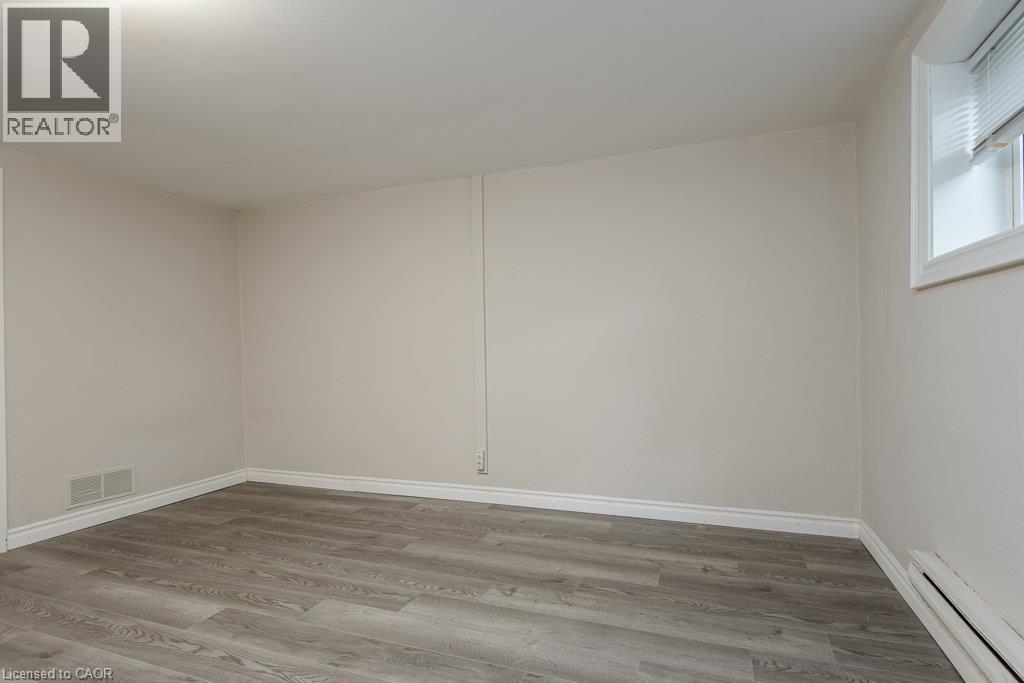 185 Cedarvale Crescent Unit# A, Waterloo, Ontario  N2L 4T3 - Photo 30 - 40850502