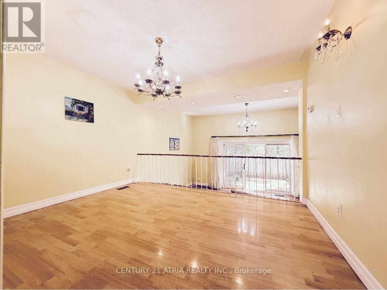 1 Grass Meadoway, Toronto, Ontario  M2H 2V4 - Photo 6 - C13573848