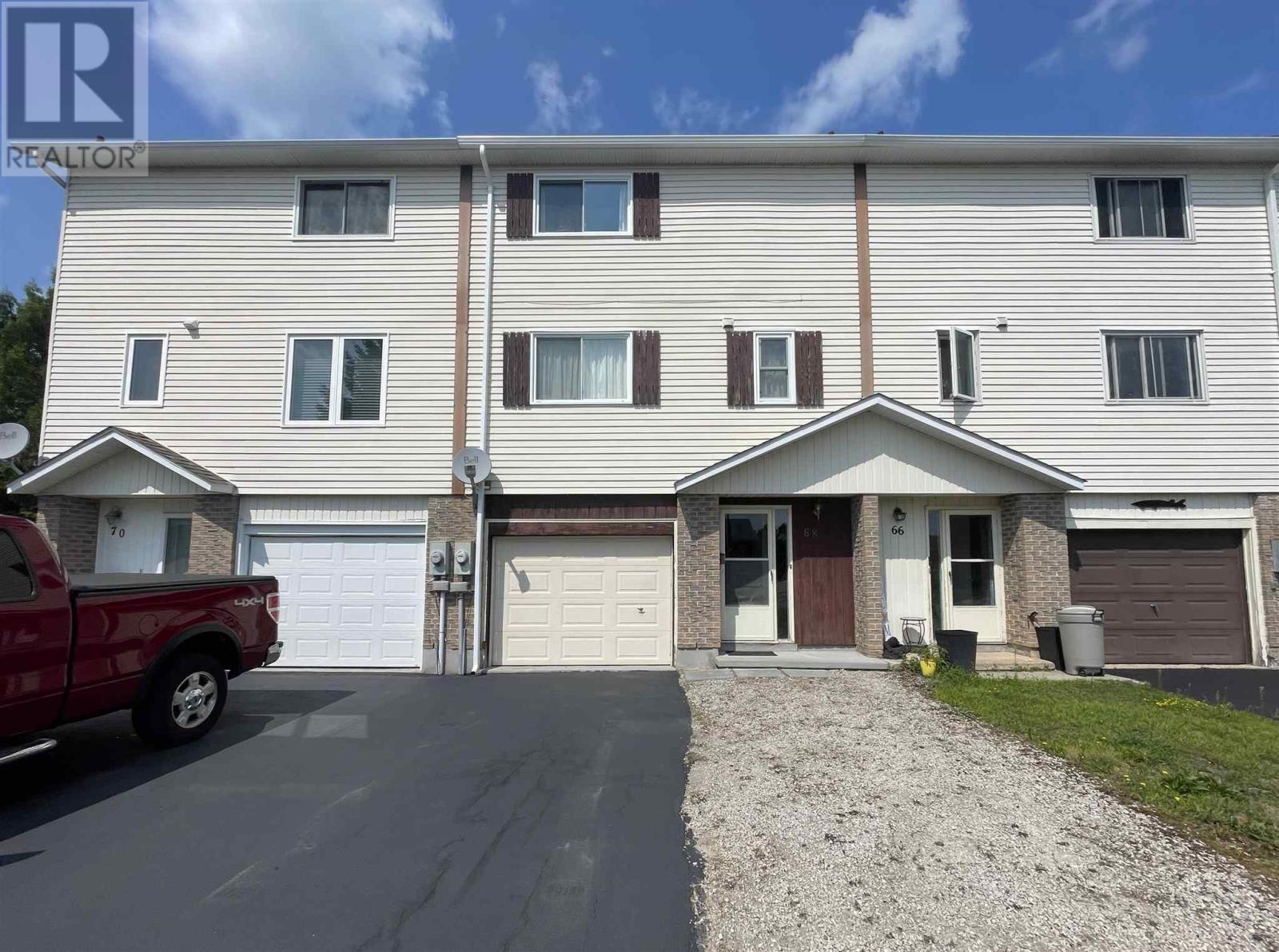 68 Farquhar Pl, Elliot Lake, Ontario  P5A 2B3 - Photo 1 - SM262066