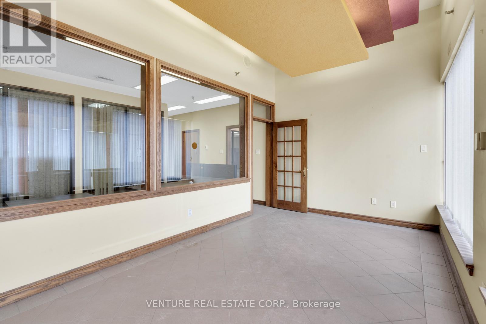 15 - 4300 Steeles Avenue W, Vaughan, Ontario  L4L 4C2 - Photo 9 - N13013302