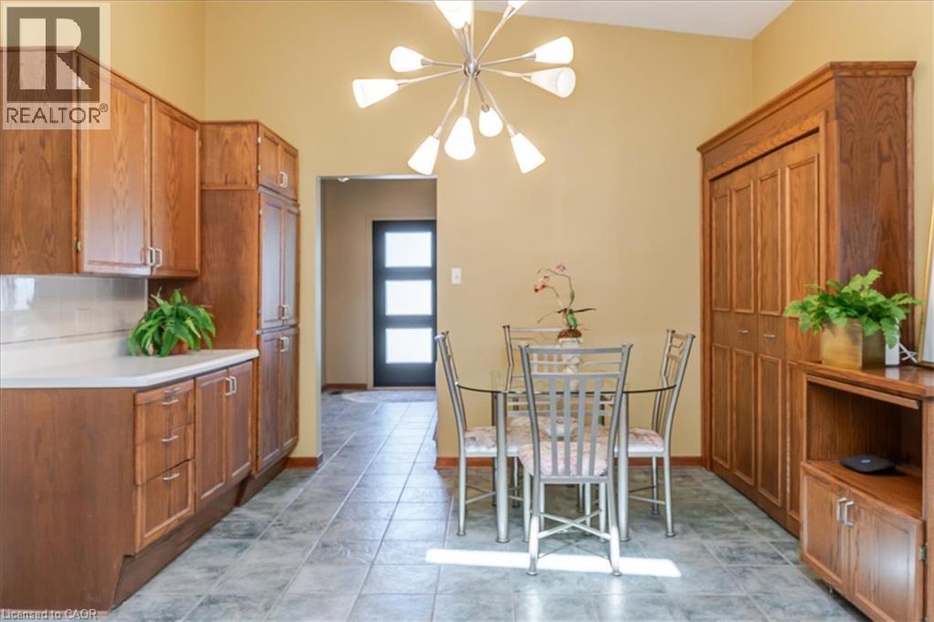 69 Pleasant Avenue, Hamilton, Ontario  L9C 4M8 - Photo 23 - 40847225