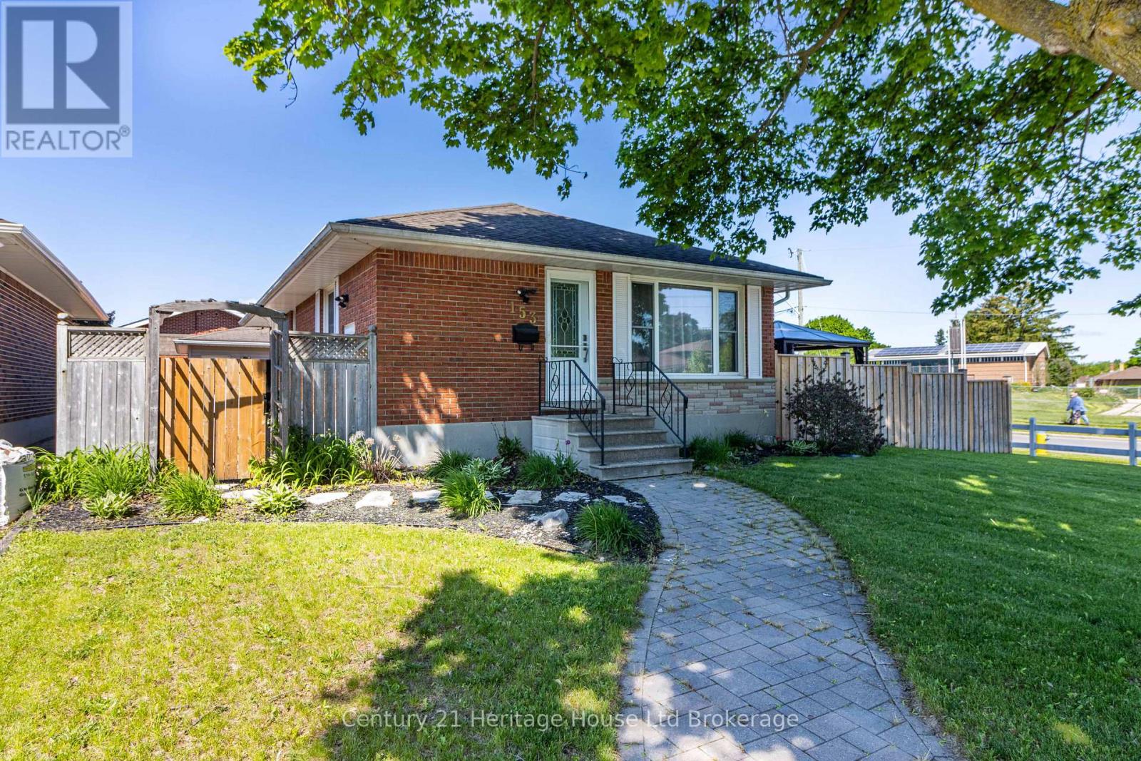 153 SPRINGBANK AVENUE N, Woodstock, Ontario
