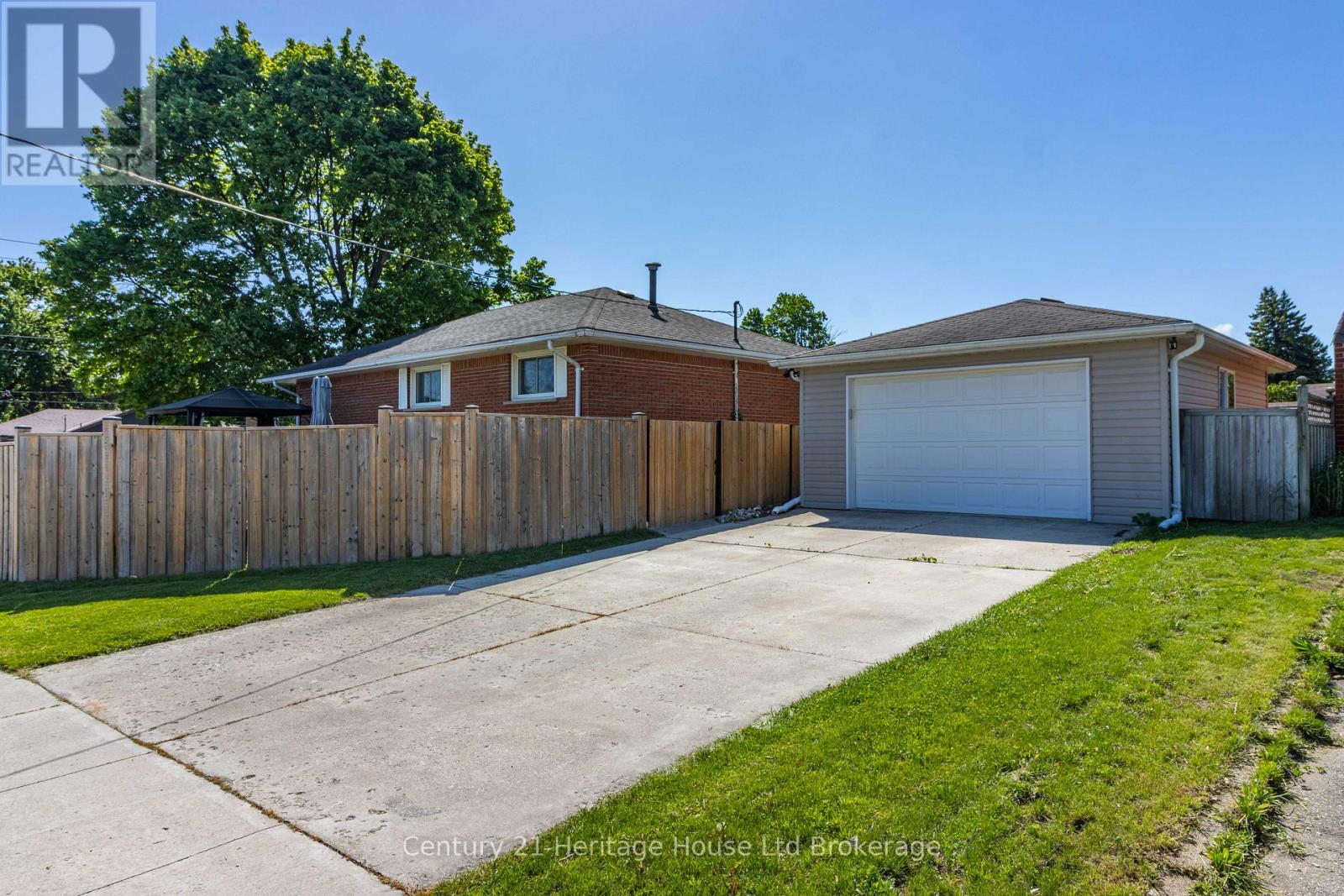 153 Springbank Avenue N, Woodstock, Ontario  N4S 7P9 - Photo 2 - X13644002