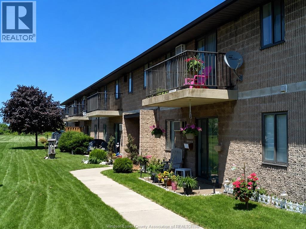 MLS# 26019005: 11822 TECUMSEH ROAD East Unit# 105, Tecumseh, Canada