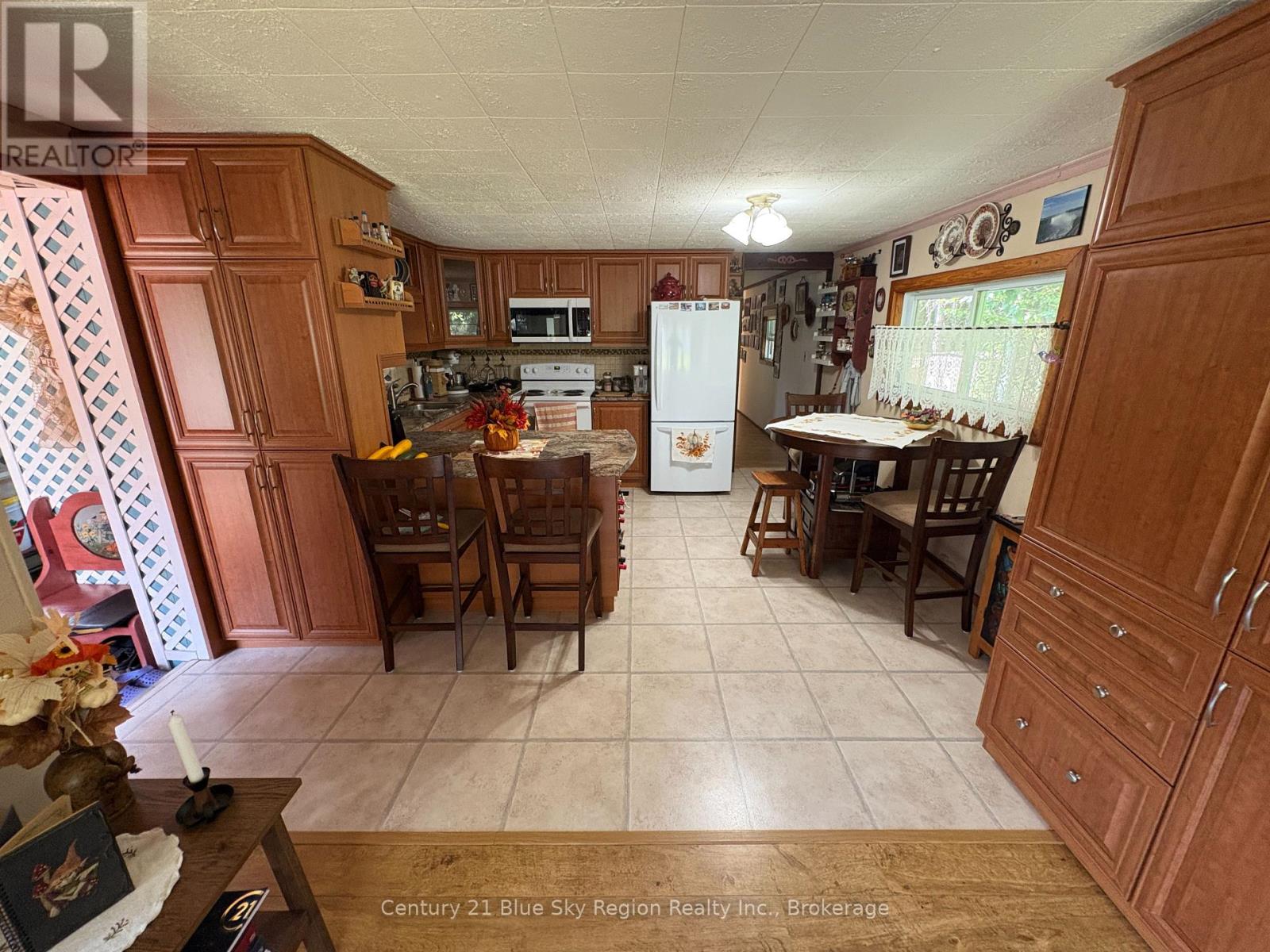 42 - 5887 Highway 11 N, North Bay (College Heights), Ontario  P1B 8G3 - Photo 6 - X13643752