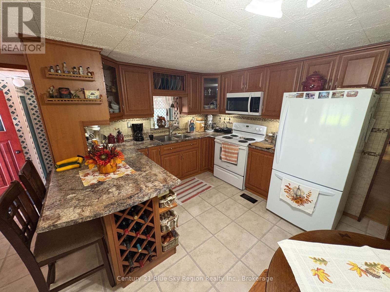 42 - 5887 Highway 11 N, North Bay (College Heights), Ontario  P1B 8G3 - Photo 7 - X13643752