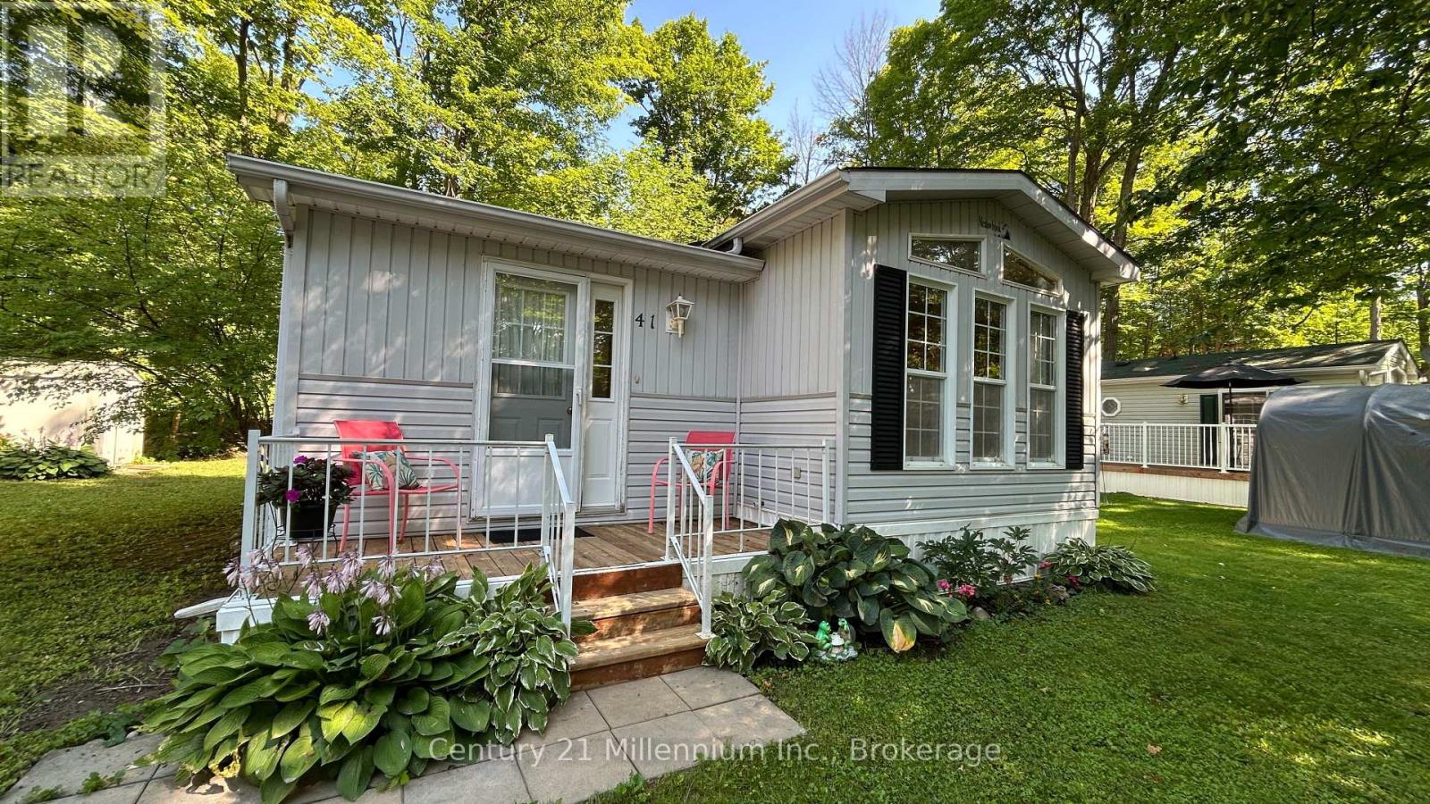 41 THE BOARDWALK, Wasaga Beach, Ontario